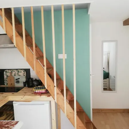 Apartment Mise Au
